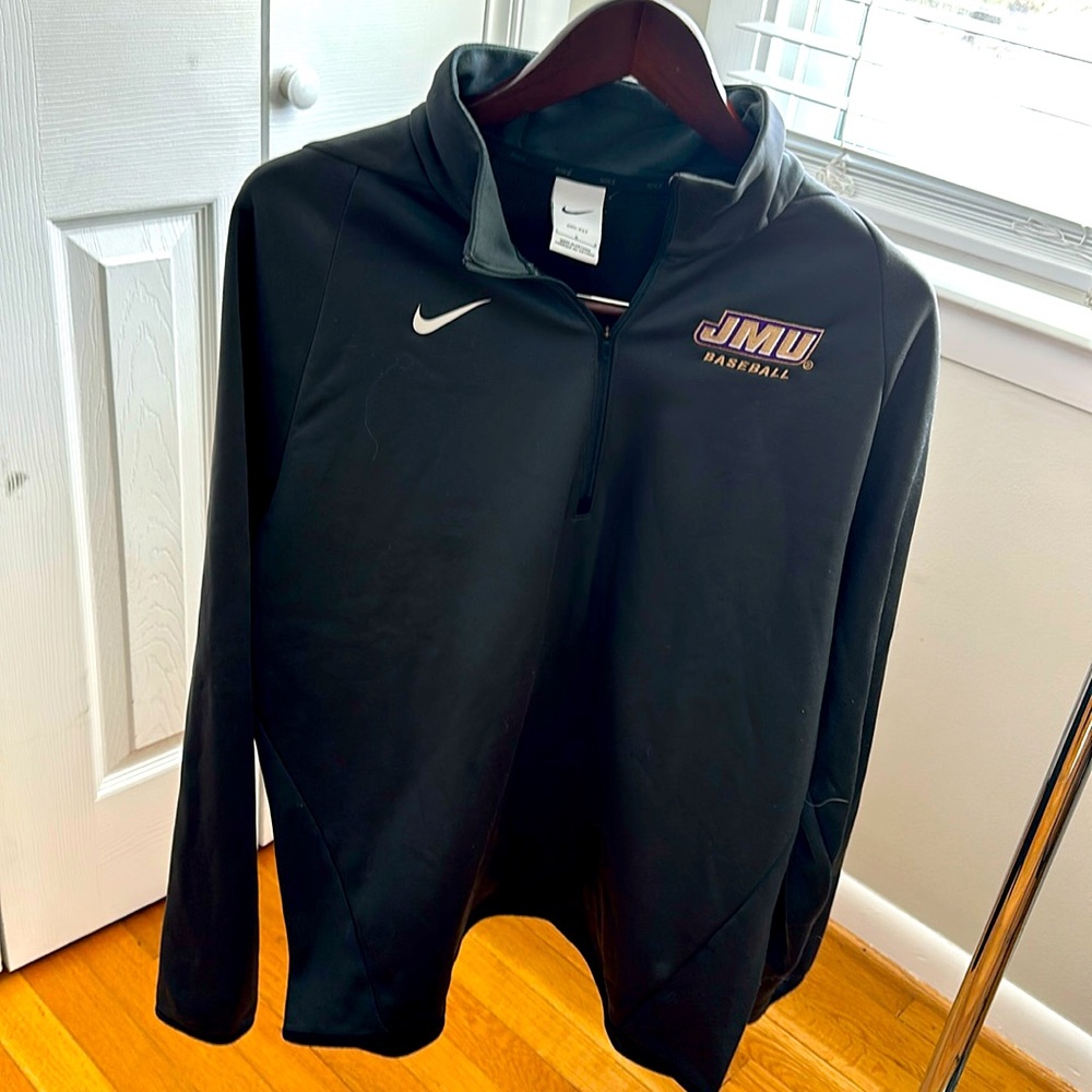 NIKE (Never Worn)
JMU Baseball Pullover